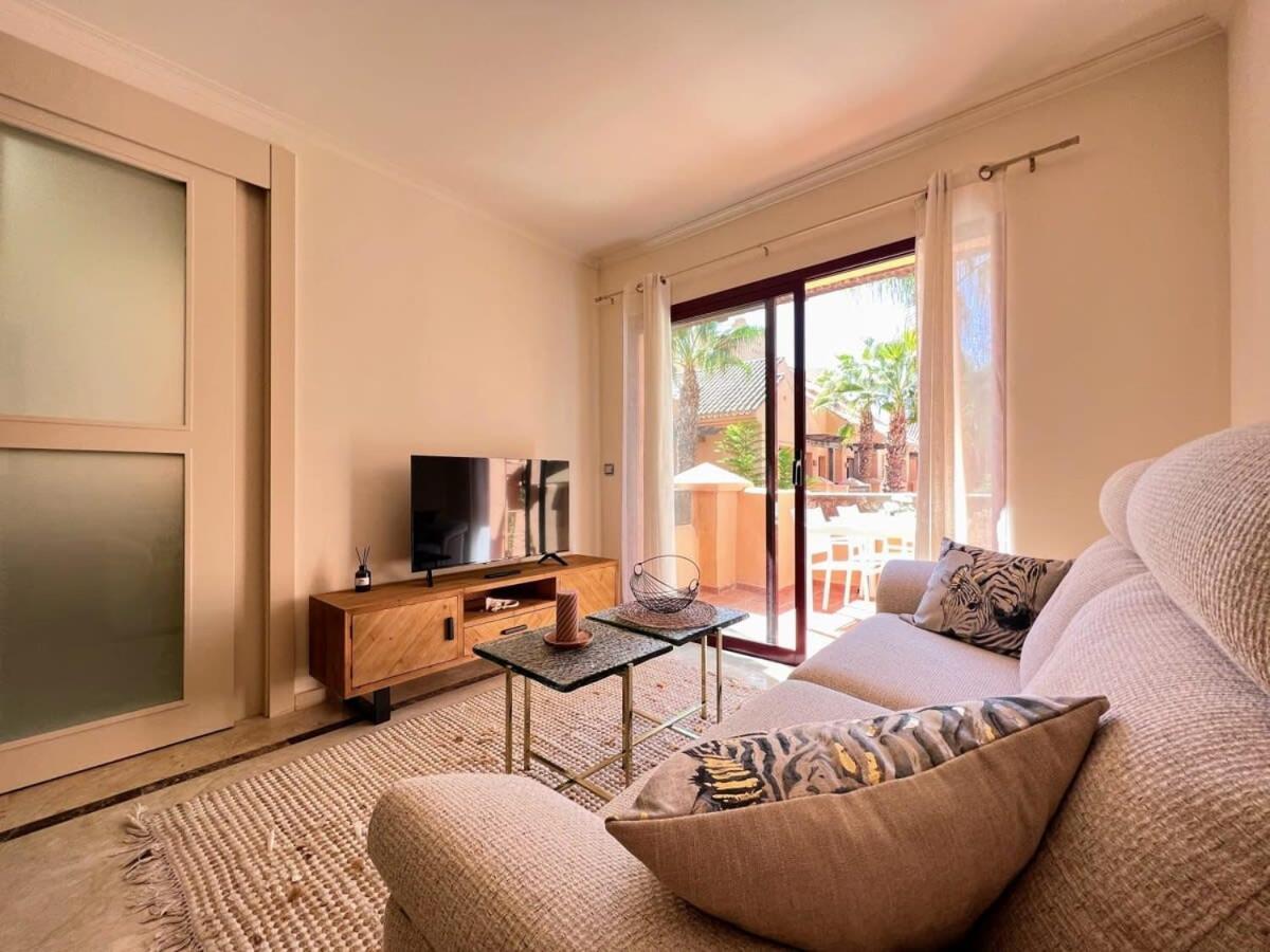 Modern 2 Bedroom Beachside Apartment Nr72 ロス・アルカサレス エクステリア 写真