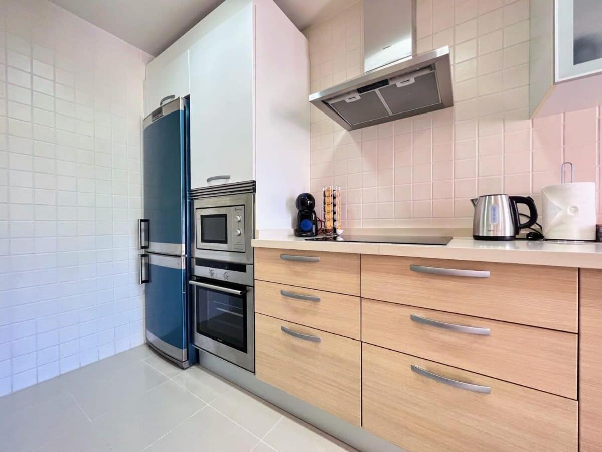 Modern 2 Bedroom Beachside Apartment Nr72 ロス・アルカサレス エクステリア 写真